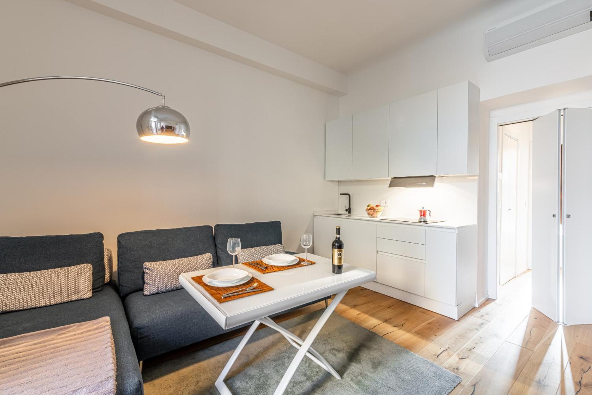 Apartment Luxury Design Apt, Comfy W/ A/c, Wifi & Netflix